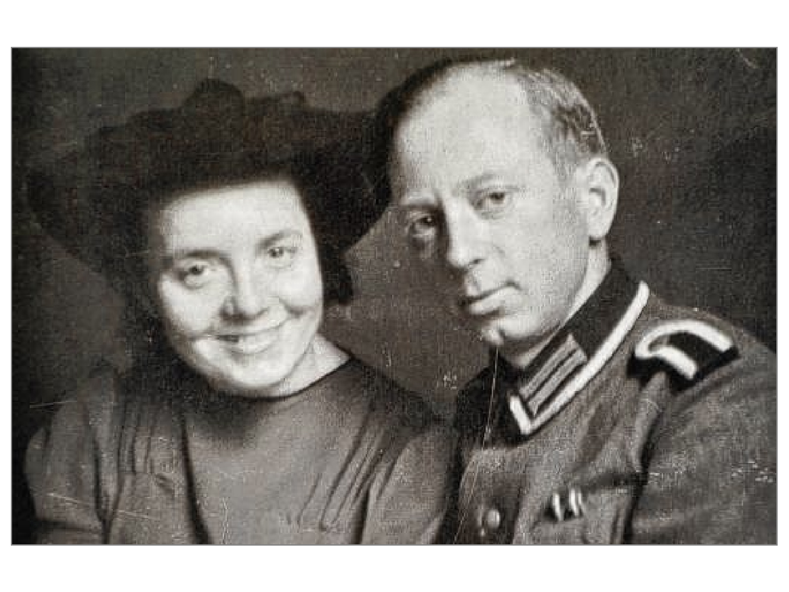 Foto eines Paares während des Zweiten Weltkriegs